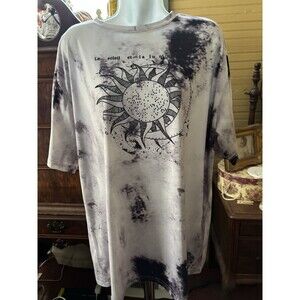 Unbranded Size Medium Men’s Tie Dye Sun & Moon Tshirt 46” Chest 29” L